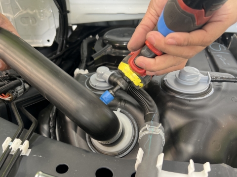 <p>Fix the THB4 moulded fuel hose (PRT-007430) to the fuel tank using an 8mm hose clamp.</p>