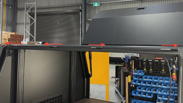 <p>Install 4 hinge pins to the top hinge extrusion in the directions shown, for each door.</p>