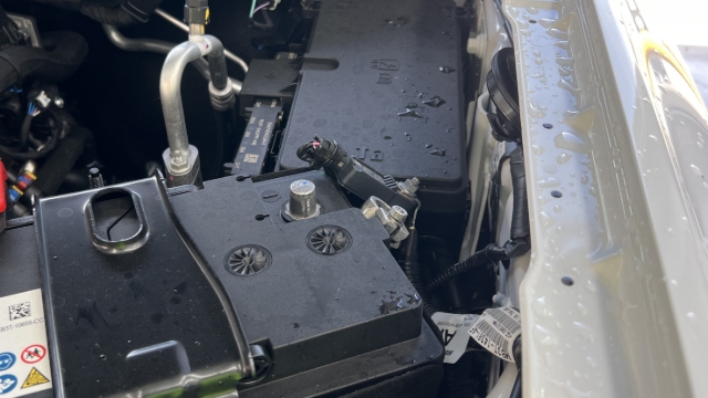 <p>Disconnect and isolate the negative battery terminal. </p>