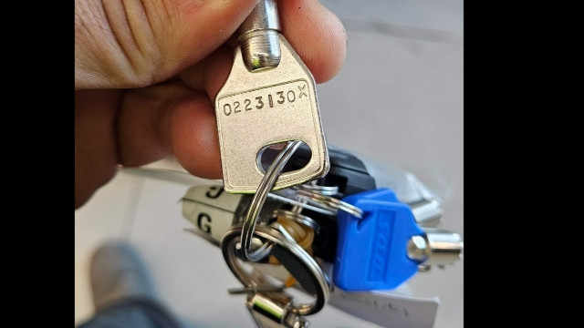 <p>Attach all keys to the Vehicle keys <br>Ensure these are the correct keys (verify these fit/work)</p>