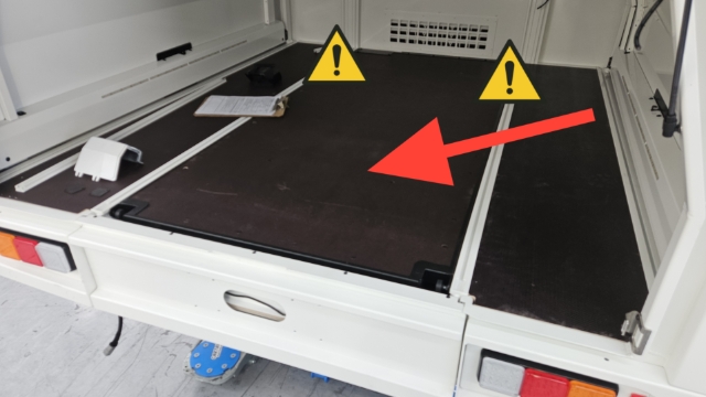 <p><strong>If unable to be opened </strong>If the unit has items inside drawer remove items to get access to front</p><p></p><p>If unit has removable floor, follow this step <klink id="17567141-7ec9-4476-a405-1827ff5afda3" step-id="a131cb28-e5e3-4a1d-8f40-35a23154a874">TC - Customer Faceplate Removal</klink></p>