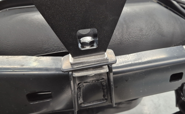 <p><strong>FRC2 (Ford Ranger and Super Duty)</strong></p><p><strong>Chassis Fastener Spec:</strong></p><ul><li><p>M12 x 45 Bolt</p></li><li><p>M12 HD (3mm thick) Round Washer</p></li><li><p>Chassis Mount</p></li><li><p>50x50x6 Washer</p></li><li><p>50x50x3 Fibre Reinforced Rubber</p></li><li><p>50x50x6 Washer</p></li><li><p>Vehicle Chassis</p></li><li><p>50x50x6 Washer</p></li><li><p>M12 Nyloc Nut</p></li></ul><p></p>