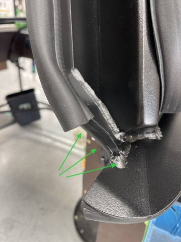 <p>This is how it looks when compressed, windlace end far from faceplate leaving a gap.</p>