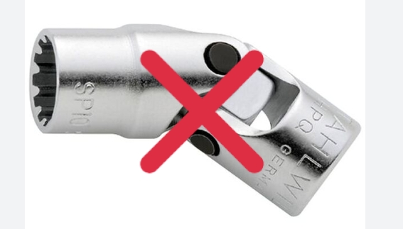 <p>Ensure rigid socked is used with Torque wrench (NOT and articulated socket)</p>