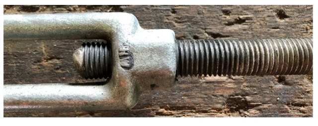 <p>Lubricate Bolt Thread</p>