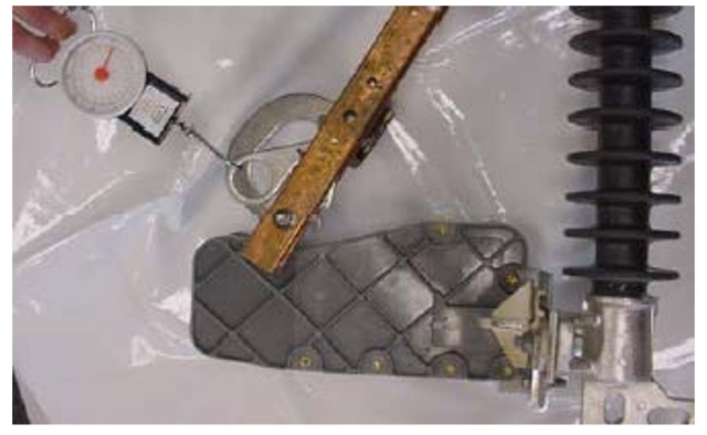 <p>Confirm Hinge Tension</p>