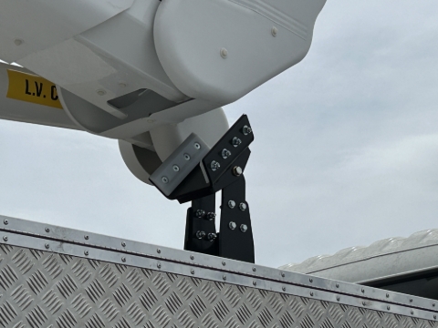 <p>Make sure all the booms and basket are a minimum 100mm clear&nbsp;</p>