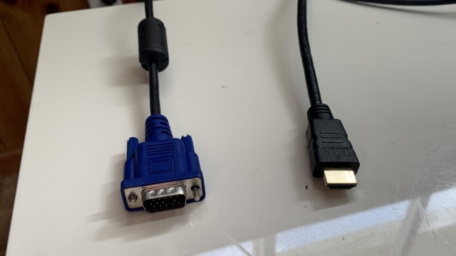 <p>Connect one of the two cord options to your device</p>