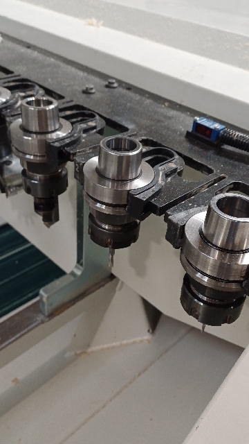 <p>Take a tool out of the linear rack and put the clocking bar in its place. </p><p>Take note of the tool number of the original tool that was in the tool rack!</p>