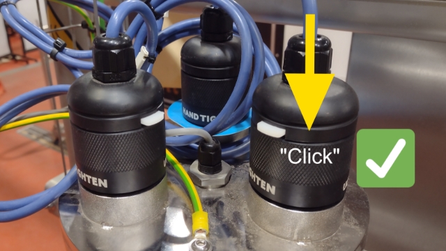 <p>Press down on holder until a click is heard to ensure lid is locked into place.</p><p></p><p>Continue with previous steps until all tubes have been replaced.</p>