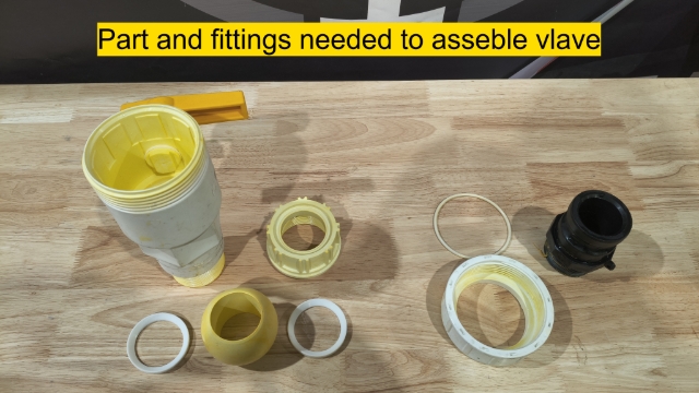 <p>Ensure all pieces have been cleaned properly prior to assembly.</p><blockquote style="background-color: var(--k-quote-bg-success);"><p>Note: the black cam lock adaptor will not be fitted until after the piercing plunger has been removed.</p></blockquote><p></p>