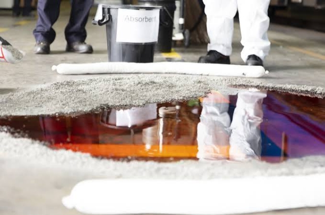 <h1>Clean up</h1><ul><li><p>The clean up of any spills should be based around information contained within the SDS. However a number of generalised procedures are possible based on the nature of substance spilt as long as previous steps have been followed</p></li></ul><blockquote style="background-color: var(--k-quote-bg-error);"><p>Be aware of fumes and vapour emitted by the spill, good ventilation is required and additional respirators may be required</p></blockquote><p><strong>Solids</strong></p><ol><li><p>Solids should be swept up with a dustpan and broom</p></li><li><p>The area of the spill should be washed down with water to ensure no residue remain</p></li><li><p>The collected solids need to be disposed of as solid waste (see SDS), do not return to container</p></li></ol><p></p>