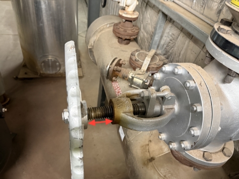 <p>Valve in the open position. Remember when opening steam valves do it slowly then once the pressure has equalized, fully open then close by 1/2 turn. The valve will heat up expand and lock in the open position if left on the full open position.</p>