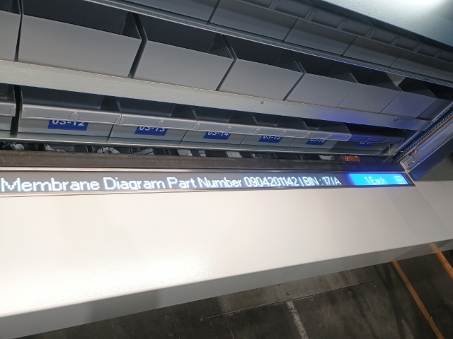 <h1><strong>Navigation LED Bar</strong></h1><p></p><p><span style="color: black;">The Led-Navigator will show the items location BLUE Section.</span></p>