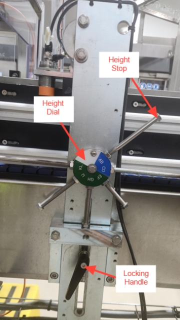 <h2>Step 1 - Infeed Sensors</h2><ol><li><p>Loosen the locking handle</p></li><li><p>Move the Height dial to the correct format</p></li><li><p>Bring the support against the stop</p></li><li><p>Tighten the locking handle</p></li></ol><p></p>
