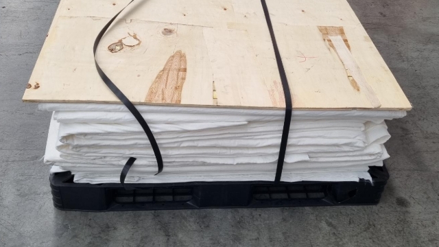 <p>Apply strapping</p>