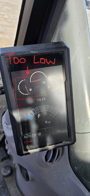 <p><strong>Check the fuel level</strong></p><p>Turn the machine ignition on without starting the engine and check the fuel gauge.</p><p>Confirm there is enough fuel for the planned work.</p><p>Also check:</p><ul><li><p>Fuel cap is secure.</p></li><li><p>Fuel tank is not damaged.</p></li><li><p>There are no signs of fuel leakage.</p></li></ul><p><strong>Pass:</strong> Sufficient fuel is available and there are no leaks.<br><strong>Fail:</strong> Fuel is too low for the planned work or leakage is visible.</p>