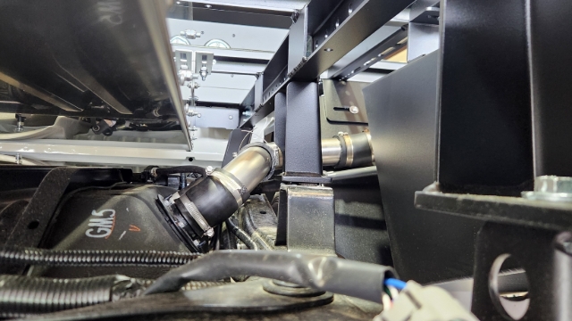 <p>Ensure your fuel filler sits in the shown angles otherwise the fuel filler nozzle may automatically shut off before tank is full.</p>
