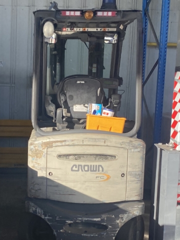 <p>We have charging zones for counter balance forklifts outside in the EXTERNAL dispatch area and charging zones INSIDE the factory for reach forklifts&nbsp;</p><p><br></p><p>PLEASE ENSURE TO CHARGE FORKLIFTS AT THE END OF YOUR SHIFT&nbsp;</p>