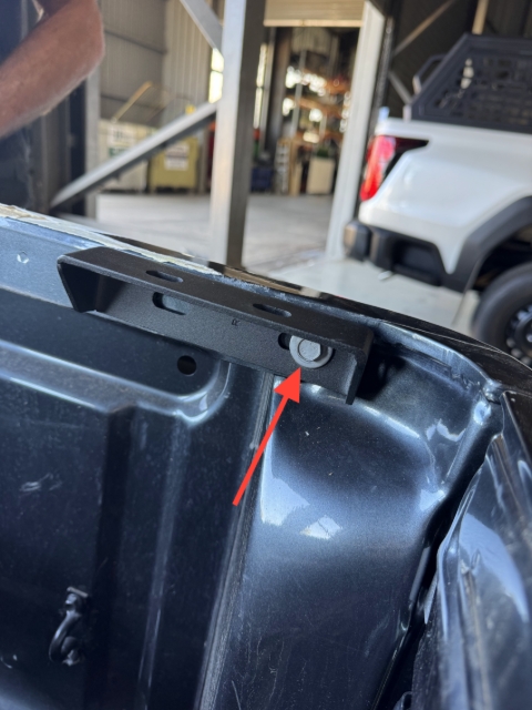 <p>Fit the rear bracket in place with an M10x25mm bolt into the existing weld nut. </p><p></p>