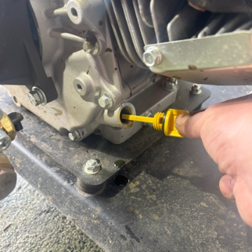 <p>Pull the dip stick out of the engine and make sure it has the right amount of oil, if it does not have enogh oil do not use! fill with 15W-40 engine oil.</p>