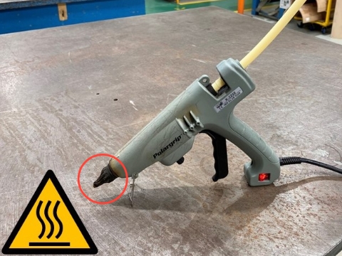<p>Beware the tip/nozzle of the gun will get extremely hot!! </p>