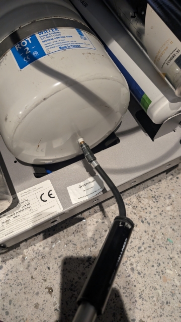 <p>Attach a bike pump to the tank and pump</p><p></p>
