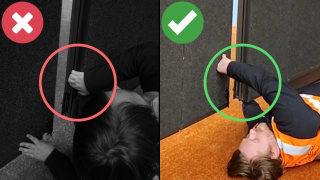 <h1>Pro Tip: Pinch Point</h1><p></p><p>Keep hands clear of the gap between the folding section flaps.</p><p></p>