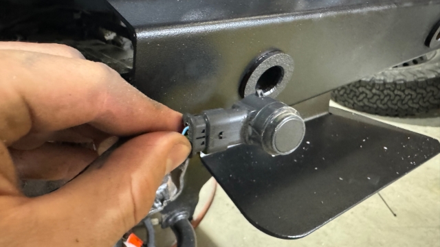 <p><strong>Sensors</strong></p>
<ul>
<li><a href="https://knowby.show/90d6ee2f-848d-4e85-a5dd-7e995b18f7c1">How to fit Ineos Reversing Sensors</a></li>
</ul>