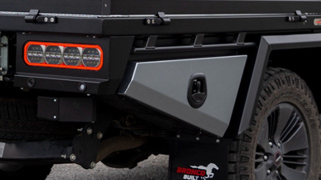 <p><strong>Toolboxes</strong></p>
<ul>
<li><a href="https://knowby.show/3628d3cd-1e21-4279-828c-56680aded3ff">How to fit Toolboxes</a></li>
</ul>