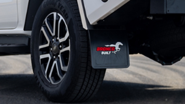 <p><strong>Mud Flaps</strong></p>
<ul>
<li><a href="https://knowby.show/dfabb4bd-f011-4542-a6d7-4cc21ddb1f16">How to fit Mud Flaps</a></li>
</ul>