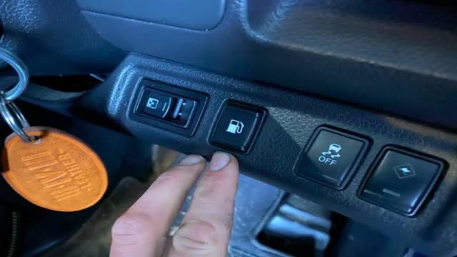 <p>Release Fuel button</p>