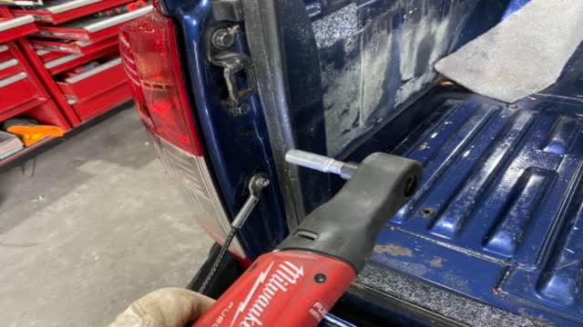 <p>10mm to remove tail lights</p>