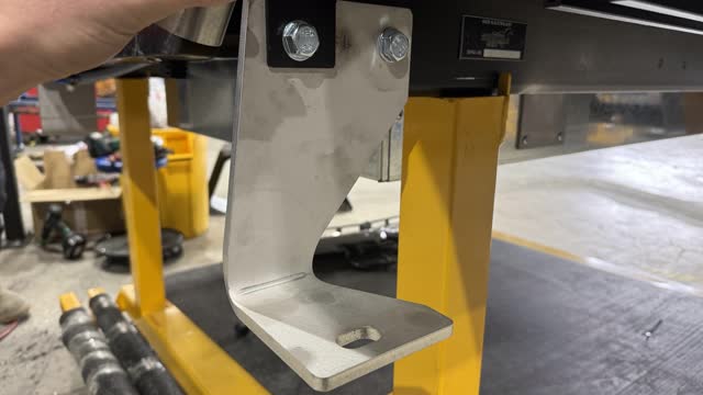 <p><strong>Tray Mounts should look like this...</strong></p>
<ul>
<li><a href="https://knowby.show/604ebc65-cee9-49d7-a42f-b2f91f905f27">DUAL Cab Mounts</a></li>
<li>[EXTRA Cab Mounts] Need to make this Knowby!</li>
<li>[SINGLE Cab Mounts] Need to make this Knowby!</li>
<li></li>
</ul>
