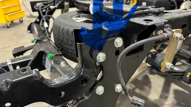 <p>identify these 2 bolts</p>