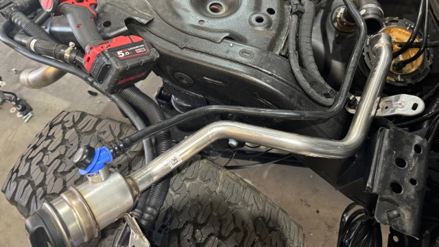 <p>Remove the original Fuel filler neck</p>