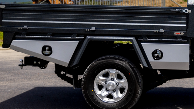 <p><strong>Toolboxes</strong></p>
<ul>
<li><a href="https://knowby.show/3628d3cd-1e21-4279-828c-56680aded3ff">How to fit Rear Toolboxes</a></li>
</ul>
