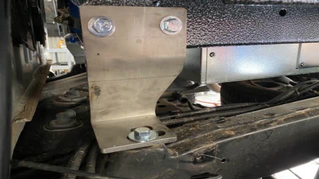 <p><strong>Front Mounts</strong></p>
<ul>
<li>Laser etched with “D3”. Should be in the front chassis holes</li>
</ul>
