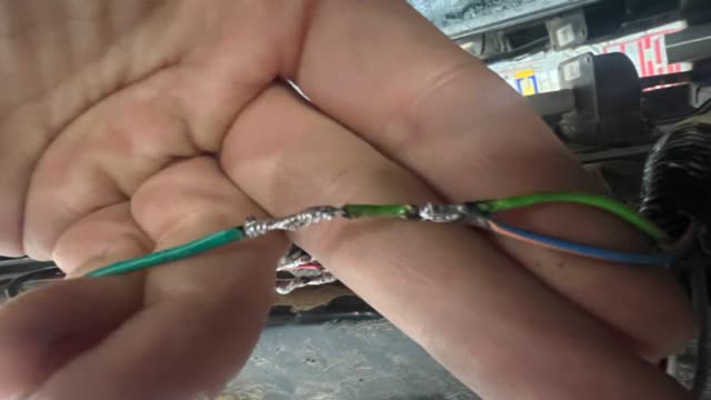 <p>Green to Green with and orange stripe AND dark blue with an orange stripe.</p>