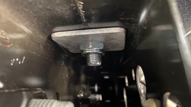 <p>Use the supplied 5mm square washer on the inside of vehicle chassis rail. On rear mounts</p>
<p>Both rear mounts will look like this when complete (viewed from inside vehicles chassis rail)</p>
