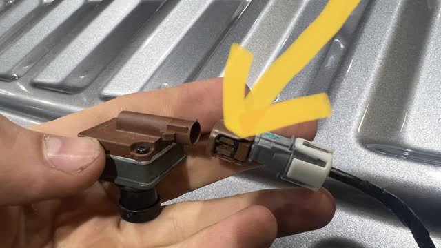 <p>Push this to unplug camera</p>