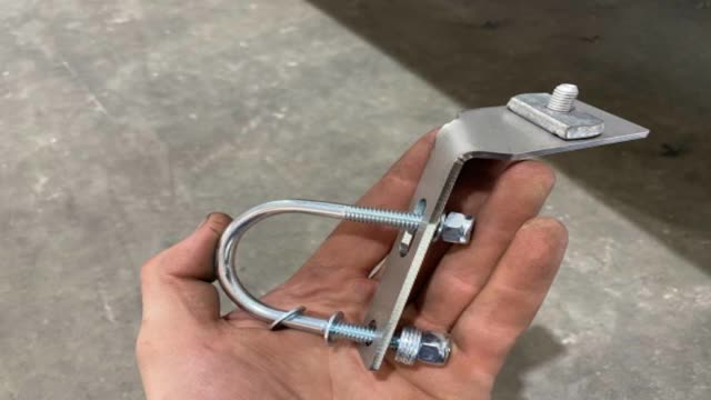 <p>identify the supplied Bracket</p>