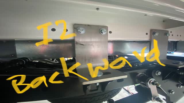 <p><strong>Middle Mounts</strong> 856mm</p>
<ul>
<li>Laser etched with "I2". Mount should be bolted on <strong>backwards</strong>, so the laser etching will actually not be seen.</li>
</ul>