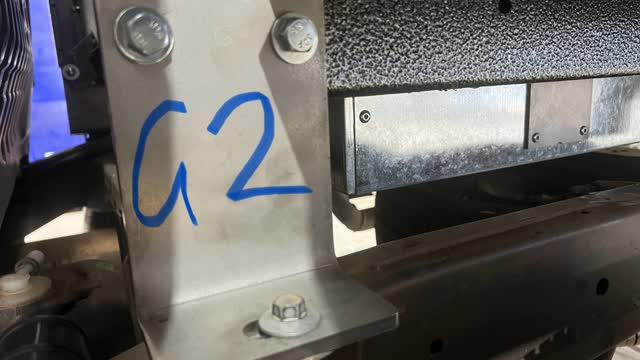 <p>Front mount
In front set of holes</p>
