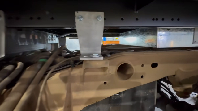 <p><strong>Tray Mounts</strong></p>
<ul>
<li><a href="https://knowby.show/667d6de3-348c-4ba9-a67a-01a58717676b">The Tray mounts should look like this</a></li>
</ul>
