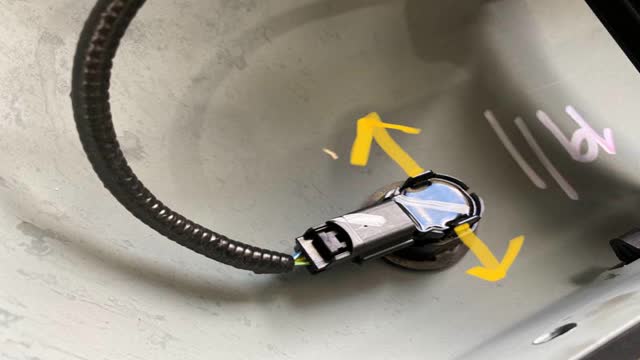 <p>Spread Clips out slightly</p>