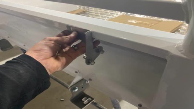 <p>Fit bracket to passenger side of low headboard</p>
