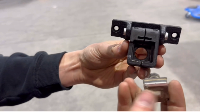 <p><strong>Camera</strong></p>
<p>Uses the same camera as the Next Gen Ranger</p>
<ul>
<li><a href="https://knowby.show/f69c210d-729c-427">How to Re-Fit Reversing Camera</a></li>
</ul>
