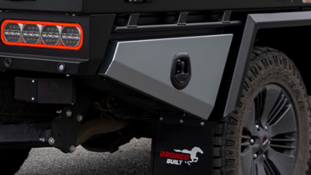 <p><strong>Toolboxes</strong></p>
<ul>
<li><a href="https://knowby.show/3628d3cd-1e21-4279-828c-56680aded3ff">How to fit Rear Toolboxes</a></li>
</ul>
