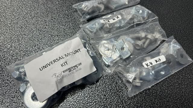 <p>Universal Fit Kit, and K4 fasteners supplied?</p>